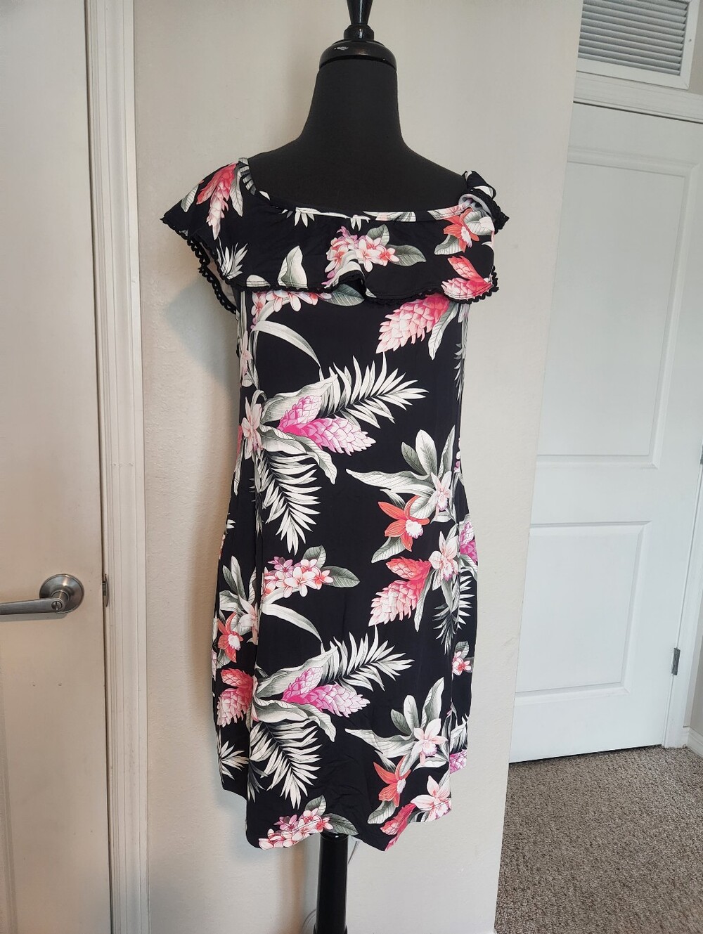 Tommy Bahama Black One-Shoulder Tropical Floral Dress - Picture 3 of 9